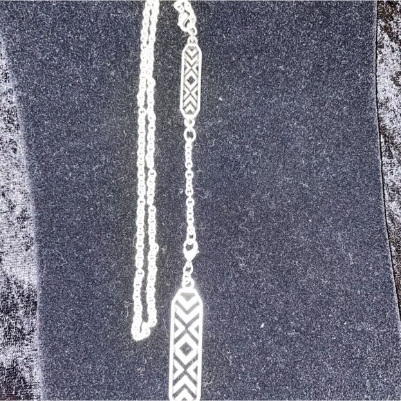 Premier Designs  FAST FORWARD Versatile Necklace Antiqued Silver Tone, Grey, Red - Picture 5 of 7